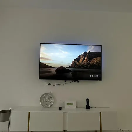 Apartment Y's Azure Horizon