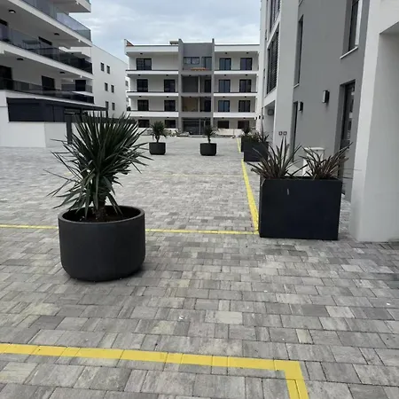 Apartment Y's Azure Horizon *