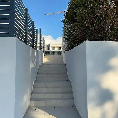 Apartment Y's Azure Horizon *