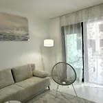 Y's Azure Horizon Apartmán *